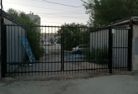 Установка автоматических распашных ворот в гаражный кооператив